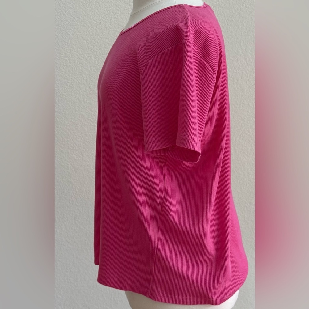 Chic Fuchsia Short Sleeve Women's Tee - Picture 3 of 7
